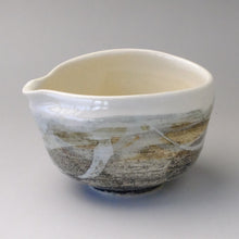 Load image into Gallery viewer, MINOYAKI WHITE NAGASHI KATAKUCHI MATCHA BOWL