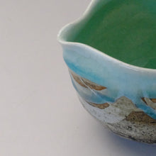 Load image into Gallery viewer, MINOYAKI BLUE NAGASHI KATAKUCHI MATCHA BOWL