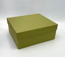 Load image into Gallery viewer, MINOYAKI GENJI GREEN MATCHA BOWL WITH BAMBOO WHISK #80 & WHISK STAND SET