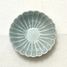 Load image into Gallery viewer, ROKURO FLOWER PETALED BOWL (LIGHT BLUE)