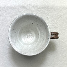 Load image into Gallery viewer, ROKURO WHITE & BROWN GLAZED MUG CUP