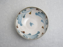 Load image into Gallery viewer, BRUSH BLUE RAMEN BOWL KARAKUSA**