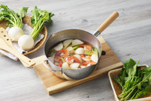 Load image into Gallery viewer, YUKIHIRA STAINLESS SAUCEPAN (5 SIZES)