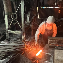 Load image into Gallery viewer, HADO SHIROGAMI-2 SUMI KUROUCHI KO-BUNKA 135MM OAK HANDLE FORGED BY YOSHIKAZU TANAKA*