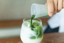 Load image into Gallery viewer, MATCHA POWDER TEA MINI SHAKER