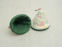 Load image into Gallery viewer, NABETSUKAMI / POTHOLDER  SET OF 2**