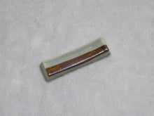 Load image into Gallery viewer, MINOYAKI KARATSU KIRIITA CHOPSTICKS REST