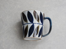 Load image into Gallery viewer, HASAMIYAKI BLUE MUG CUP**