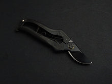Load image into Gallery viewer, HASAMI MASAMUNE KUROCO PRUNING SHEARS 200MM WITH CUSHION SPRING