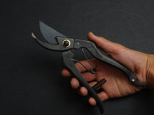 Load image into Gallery viewer, HASAMI MASAMUNE KUROCO PRUNING SHEARS 200MM WITH CUSHION SPRING