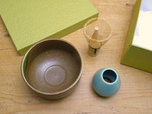 Load image into Gallery viewer, MINOYAKI GENJI GREEN MATCHA BOWL WITH BAMBOO WHISK #80 & WHISK STAND SET
