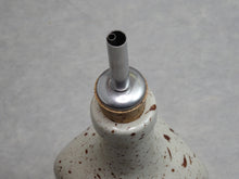 Load image into Gallery viewer, TIERRA COCIDA HANDMADE CERAMIC OIL DISPENSER 475ML