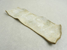 Load image into Gallery viewer, RUBEN LARGE LONG PLATE CREAM*
