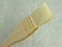 Load image into Gallery viewer, GOKUJYO ORYOURI HAKE /  BASTING BRUSH (GOAT HAIR)**