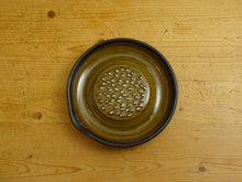 Load image into Gallery viewer, MUJUN SURI PLATE MOTOSHIGE JAPANESE GRATER (2SIZES)