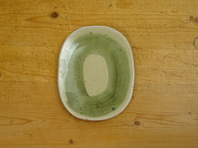 Load image into Gallery viewer, SHIGARAKIYAKI HECHIMON FRESH GREENERY OVAL SMALL PLATE