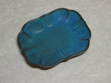 Load image into Gallery viewer, MASHIKOYAKI LOTUS-SHAPED TURQUOISE BLUE PLATE (LARGE)