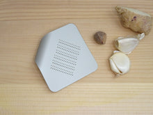 Load image into Gallery viewer, IROGAMI MINI GRATER***