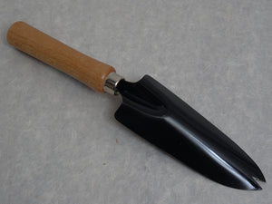 ROOT CUTTING TROWEL