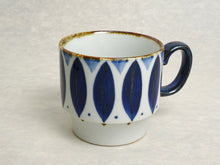Load image into Gallery viewer, HASAMIYAKI BLUE STACKING MUG CUP