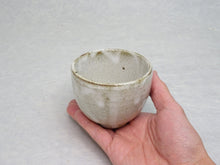 Load image into Gallery viewer, SHIGARAKIYAKI HECHIMON UZURA TEA CUP