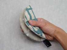 Load image into Gallery viewer, MANMARU/ROUND POTHOLDER & TRIVET