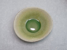 Load image into Gallery viewer, MINOYAKI SABI ORIBE OVAL BOWL**