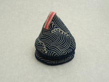 Load image into Gallery viewer, NABETSUKAMI / POTHOLDER  SET OF 2**
