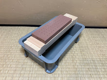 Load image into Gallery viewer, 10 GOOD TOGIBA 5-PIECE SHARPENING SET (MEDIUM GRIT #1000 STONE)