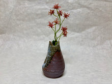 Load image into Gallery viewer, SHIGARAKIYAKI HECHIMON TSUBOMI SMALL FLOWER VASE
