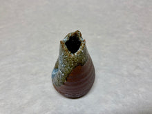 Load image into Gallery viewer, SHIGARAKIYAKI HECHIMON TSUBOMI SMALL FLOWER VASE