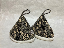 Load image into Gallery viewer, NABETSUKAMI / POTHOLDER SET OF 2