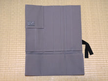 Load image into Gallery viewer, COMO+KATABA HANDMADE CANVAS MEDIUM KNIFE ROLL WITH COTTON STRAP (7POCKETS)