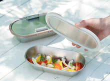 Load image into Gallery viewer, AIKATA BENTO BOX / STAINLESS CONTAINER WITH STOPPER (GRAY)
