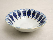 Load image into Gallery viewer, HASAMIYAKI PETAL SMALL BOWL*