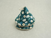 Load image into Gallery viewer, NABETSUKAMI / POTHOLDER  SET OF 2**