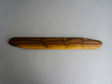 Load image into Gallery viewer, NOYER KNIFE MAGNET RACK / AMERICAN WALNUT