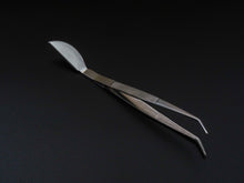 Load image into Gallery viewer, NIIGATA BISHOU PROFESSIONAL PLATING TWEEZERS*