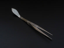Load image into Gallery viewer, NIIGATA BISHOU PROFESSIONAL PLATING TWEEZERS*