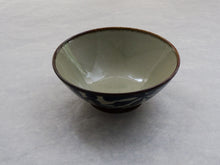 Load image into Gallery viewer, MINOYAKI RYUKYU RURI KARAKUSA RAMEN BOWL (WHITE/BLUE)**