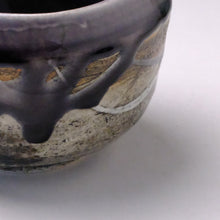 Load image into Gallery viewer, MINOYAKI PURPLE NAGASHI KATAKUCHI MATCHA BOWL
