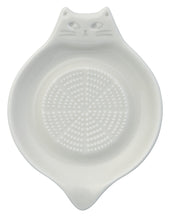 Load image into Gallery viewer, FIKALYCKA CAT SHAPED SMALL GRATER PLATE (LIGHT GRAY)
