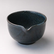 Load image into Gallery viewer, MINOYAKI LACQUER BLACK KATAKUCHI MATCHA BOWL
