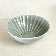 Load image into Gallery viewer, ROKURO FLOWER PETALED BOWL (LIGHT BLUE)
