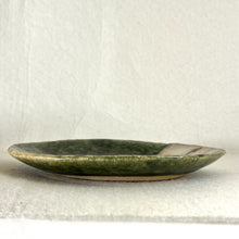 Load image into Gallery viewer, ROKURO ORIBE GREEN GLAZED SMALL PLATE
