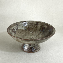 Load image into Gallery viewer, ROKURO BROWN FOOTED BOWL
