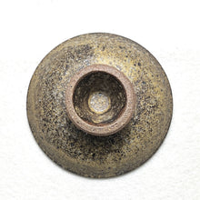 Load image into Gallery viewer, ROKURO SPATTER GLAZED FOOTED BOWL
