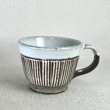 Load image into Gallery viewer, ROKURO STRIPED MUG CUP (WHITE/BROWN)
