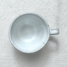 Load image into Gallery viewer, ROKURO STRIPED MUG CUP (WHITE/BROWN)
