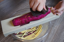 Load image into Gallery viewer, QURELOIS MANDOLIN SLICER (BLACK/SAND/MAGENTA)
